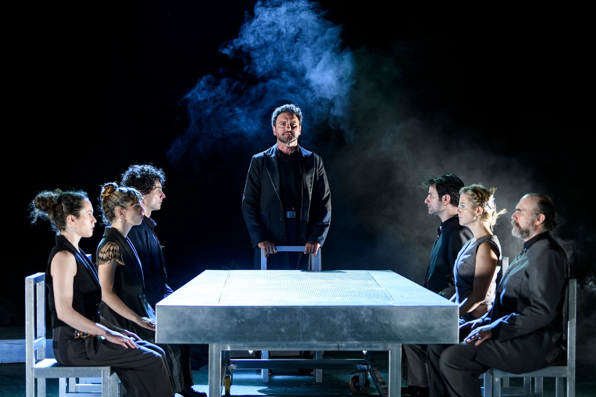 Αντιγόνη σε σκηνοθεσία Θέμη Μουμουλίδη