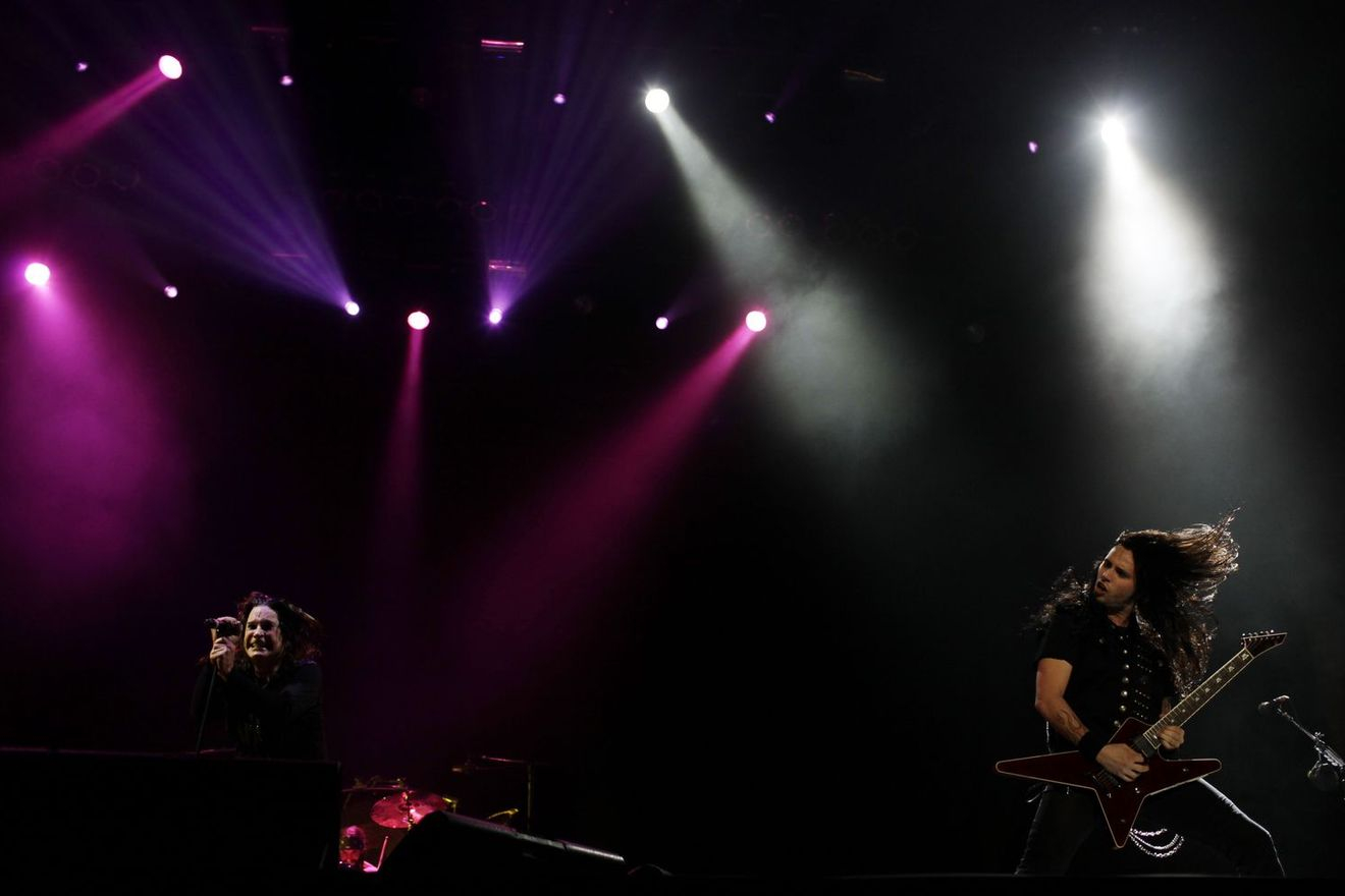 Gus G: Ο Έλληνας κιθαρίστας του Ozzy Osbourne αποχαιρετά τον μουσικό “πατέρα” του