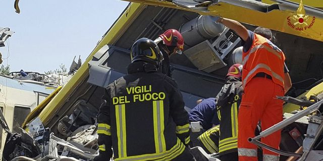 Ιταλία: Συνετρίβη διθέσιο αεροσκάφος σε αυτοκινητόδρομο – Δύο νεκροί
