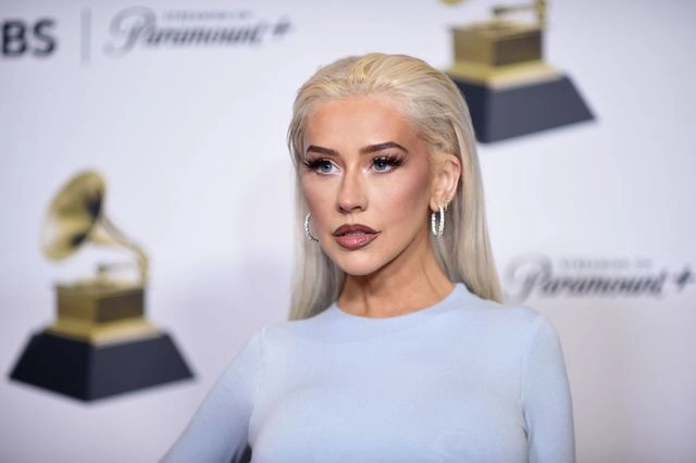 Η Christina Aguilera είναι ο,τι πιο sexy θα βρεις στο “πάνω ράφι” 