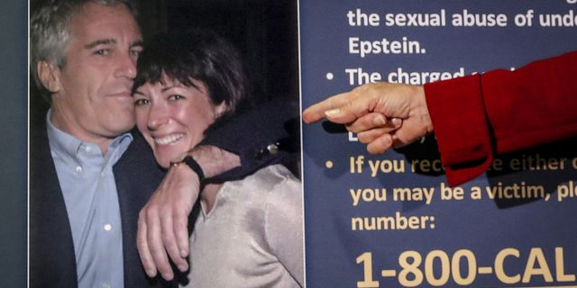 Ο Jeffrey Epstein και η συνεγός του Ghislaine Maxwell