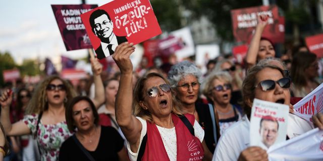 Τουρκία: Συνελήφθησαν οι δήμαρχοι του CHP τριών πόλεων  
