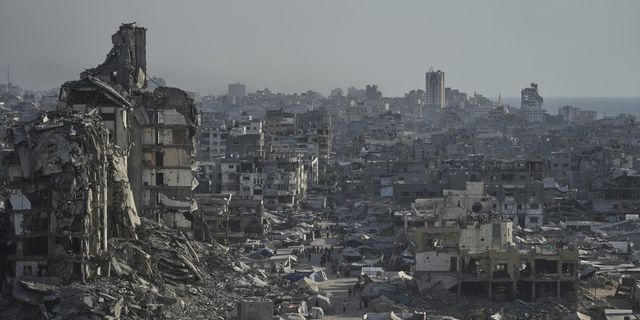 Το Ισραήλ απέδωσε σε “αδέσποτα πυρά” τον βομβαρδισμό της καθολικής εκκλησία της Γάζας
