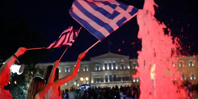 Τι μας έχει μείνει δέκα χρόνια μετά το Δημοψήφισμα