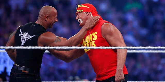 Ο Dwayne Johnson aka "The Rock" και ο Hulk Hogan