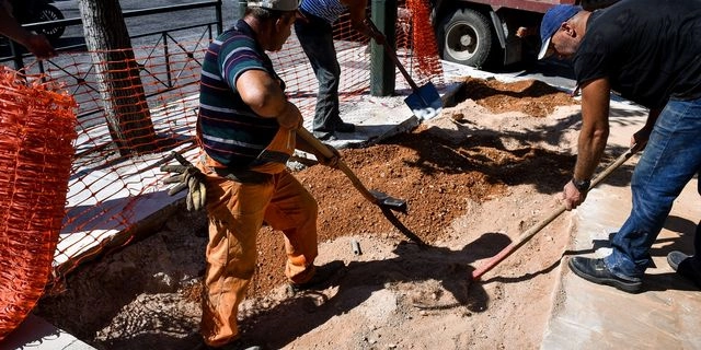 Έκτακτα μέτρα για τους εργαζόμενους εν μέσω καύσωνα – Σε ισχύ τη Δευτέρα