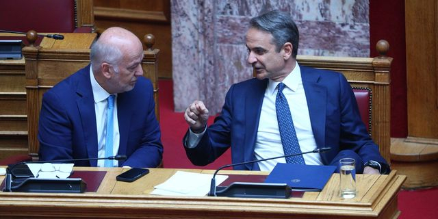 Φοβάται ο Μητσοτάκης, γαβγίζει ο Φλωρίδης…
