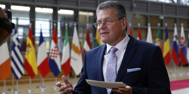Σέφτσοβιτς για δασμούς Τραμπ: Επιδεικνύουμε τεράστια υπομονή για να βρούμε λύσεις