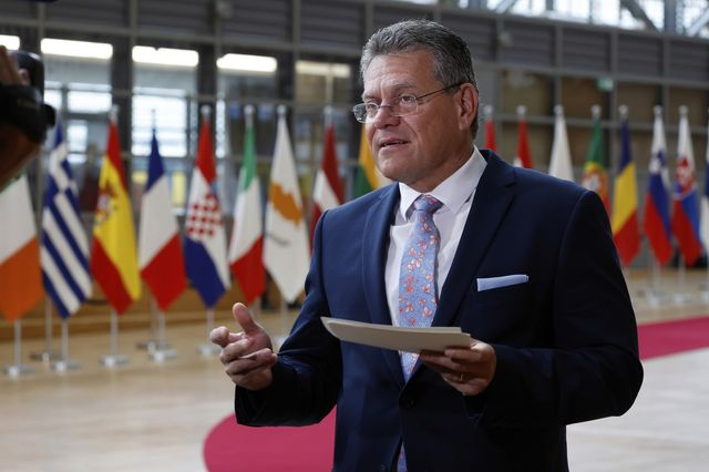 Σέφτσοβιτς για δασμούς Τραμπ: Επιδεικνύουμε τεράστια υπομονή για να βρούμε λύσεις