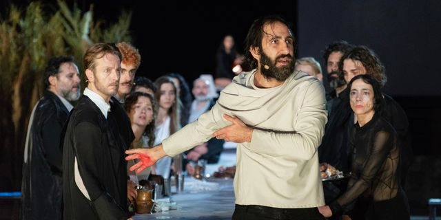 ζ - η – θ, ο Ξένος Μια επιστροφή στις πηγές: Επίσκεψη σε τρεις ραψωδίες της Οδύσσειας
