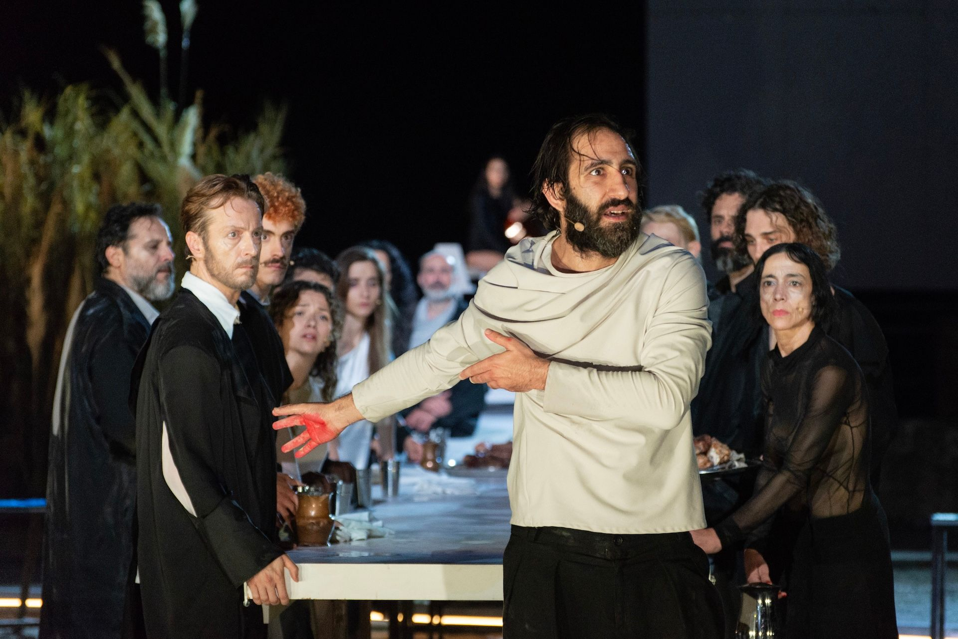 ζ - η – θ, ο Ξένος Μια επιστροφή στις πηγές: Επίσκεψη σε τρεις ραψωδίες της Οδύσσειας