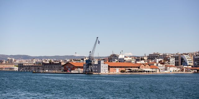 Θεσσαλονίκη: Γυναίκα ανασύρθηκε χωρίς τις αισθήσεις της από το λιμάνι