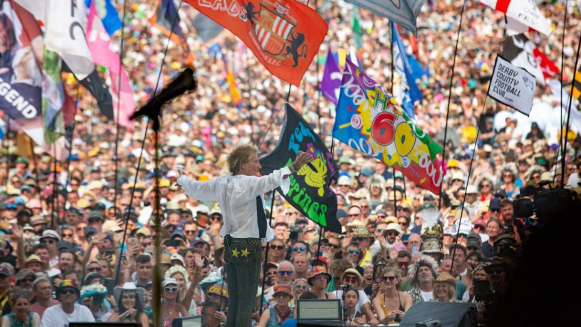 Glastonbury 2025: Πώς είναι να βρίσκεσαι στο μεγαλύτερο μουσικό φεστιβάλ στον κόσμο;