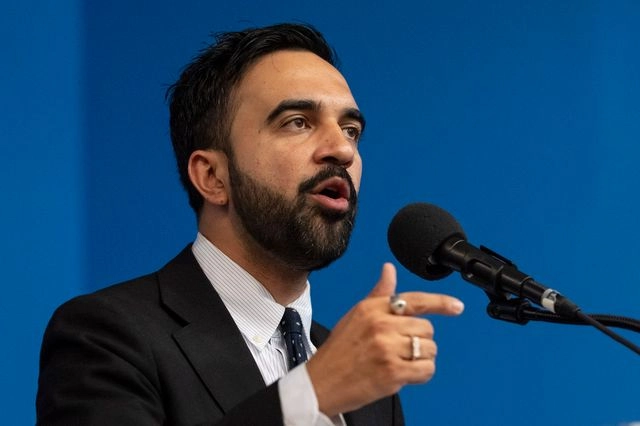 Ο Μαμντάνι έβαλε τον Τραμπ στη θέση του μετά τις απειλές για σύλληψή του