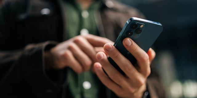 Η Ελβετία εξετάζει περιορισμούς για τα παιδιά στα social media