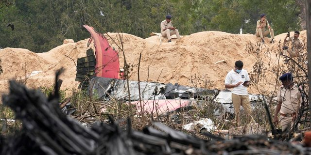 Air India: Στο στόχαστρο ο κυβερνήτης για τα αίτια της συντριβής