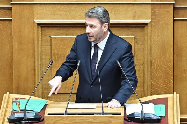 Συζήτηση στην Ολομέλεια για την συγκρότηση Προανακριτικής Επιτροπής, σχετικά με την απόδοση ενδεχόμενων ποινικών ευθυνών για τους πρώην υπουργούς Αγροτικής Ανάπτυξης, Μάκη Βορίδη και Λευτέρη Αυγενάκη, για την λειτουργία του ΟΠΕΚΕΠΕ