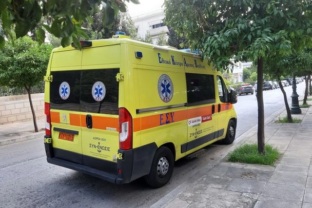 Συγκλονισμένη η κοινωνία στο Αγρίνιο μετά την τραγωδία με θύμα 2χρονο κοριτσάκι