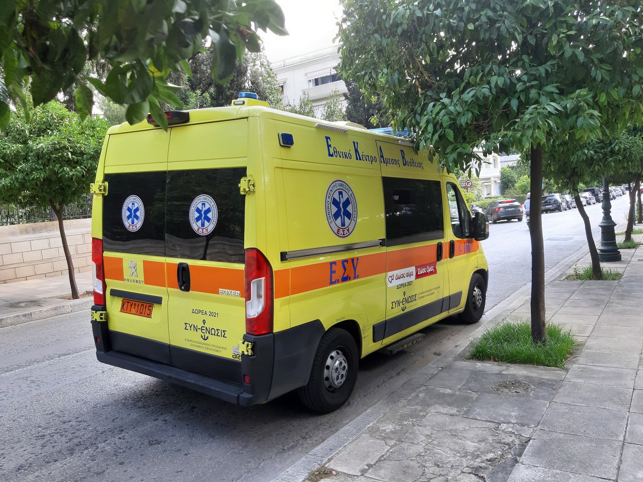 Πάτρα: Παιδί 2,5 ετών έπεσε από μπαλκόνι – Σώθηκε από ένα δέντρο