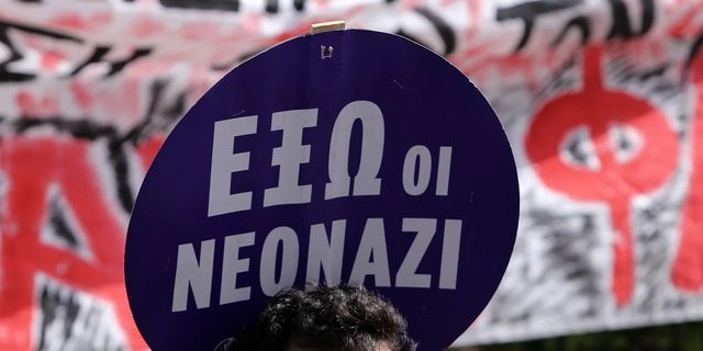 Χρυσή Αυγή: Αποφυλακίζονται Παναγιώταρος και Παππάς
