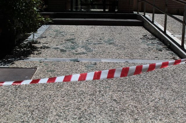 Διπλή εμπρηστική επίθεση έξω από τα σπίτια οργανωμένων οπαδών της ΑΕΚ
