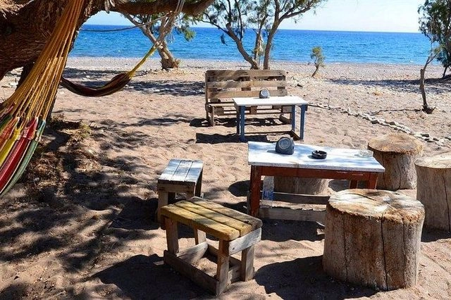 Έκκληση της δημάρχου Τήλου προς τον πρωθυπουργό για τους ελεύθερους κατασκηνωτές