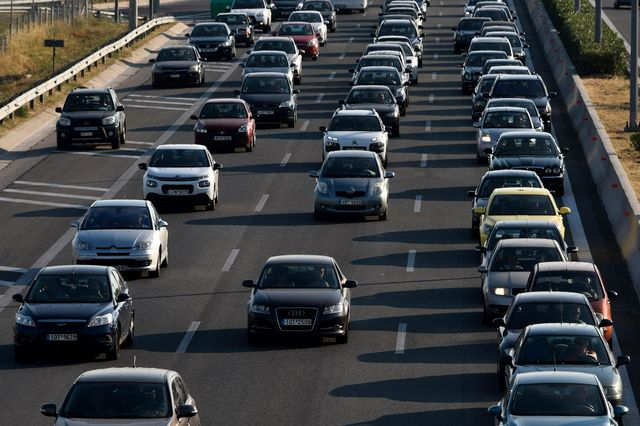 Θεσσαλονίκη: Προκαταρκτική έρευνα για το μποτιλιάρισμα στην ΠΑΘΕ