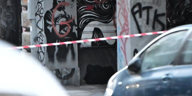Εξάρχεια: Κινητοποίηση της ΕΛ.ΑΣ. για ύποπτο αντικείμενο