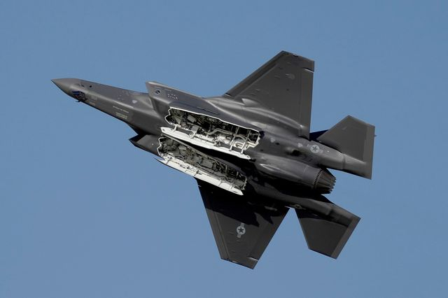 ΗΠΑ: Συντριβή F-35 στην Καλιφόρνια – Σώος ο χειριστής