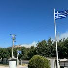 Φωτιά στη Ραφήνα: Εκκενώθηκαν επιχειρήσεις στη Λ. Μαραθώνος – Βίντεο