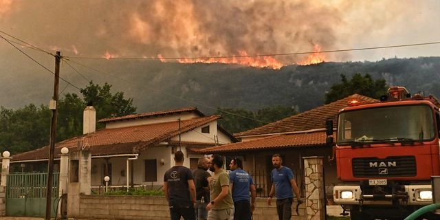Πυρκαγιά στον Φενεό Κορινθίας