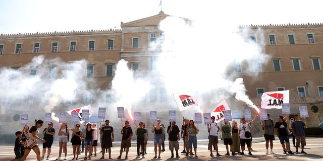 Συλλαλητήριο στο Σύνταγμα κατά του νέου νομοσχέδιου του υπ. Παιδείας – Βίντεο