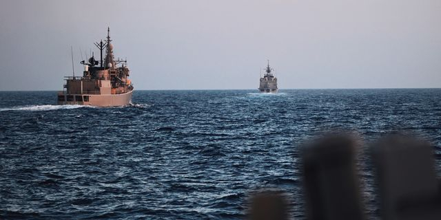 Όλα της εξωτερικής πολιτικής δύσκολα κι ο Σαμαράς καραδοκεί
