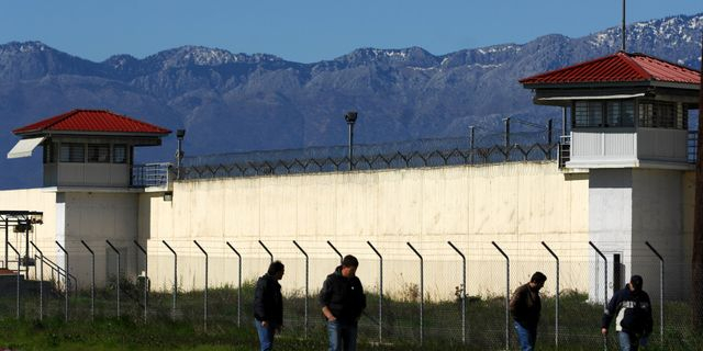 Φυλακές Τρικάλων: “Κρατούμενοι κοιμούνται στο πάτωμα”