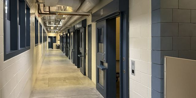 Γαλλία: Κινηματογραφική απόδραση 20χρονου – Κρύφτηκε σε σάκο