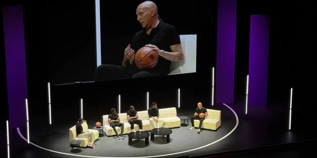 Αποθέωση για τον Νίκο Γκάλη στο Σταύρος Νιάρχος – Συγκινητικές στιγμές με Γιάννη Αντετοκούνμπο