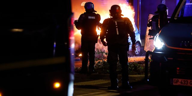 Γαλλία: Ενέδρα σε αστυνομικούς και πυροσβέστες στο Μπεζιέρ