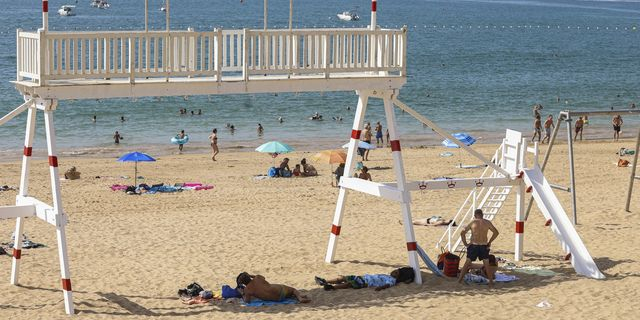 Καύσωνας: Σε κόκκινο συναγερμό το Παρίσι – 40άρια σαρώνουν τη νότια Ευρώπη