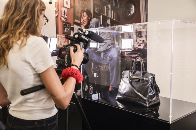 Γαλλία: Τιμή-ρεκόρ για την πρώτη τσάντα Birkin του οίκου Hermès – Πόσο πουλήθηκε