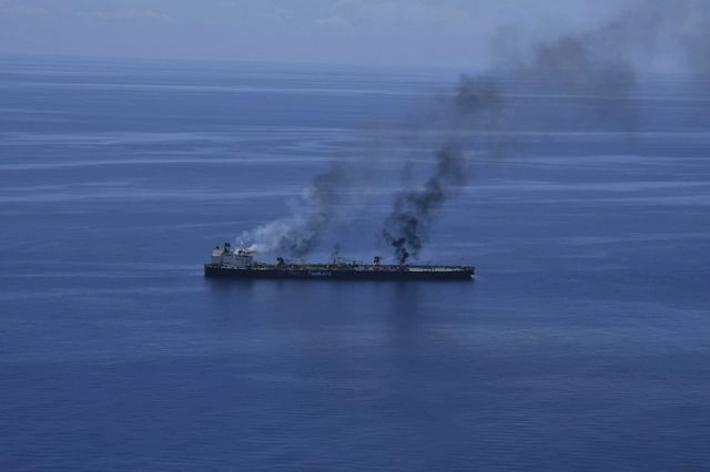 Ερυθρά Θάλασσα: Τρεις οι νεκροί από την επίθεση των Χούθι σε ελληνόκτητο πλοίο