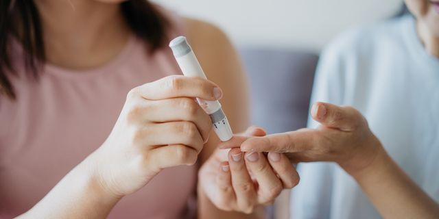 Μέτρηση επιπέδων γλυκόζης στο αίμα
