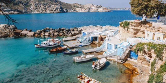Μήλος: Μπλόκο του ΣτΕ στην εγκατάσταση μονάδας καυσίμων στον εμβληματικό Καστανά