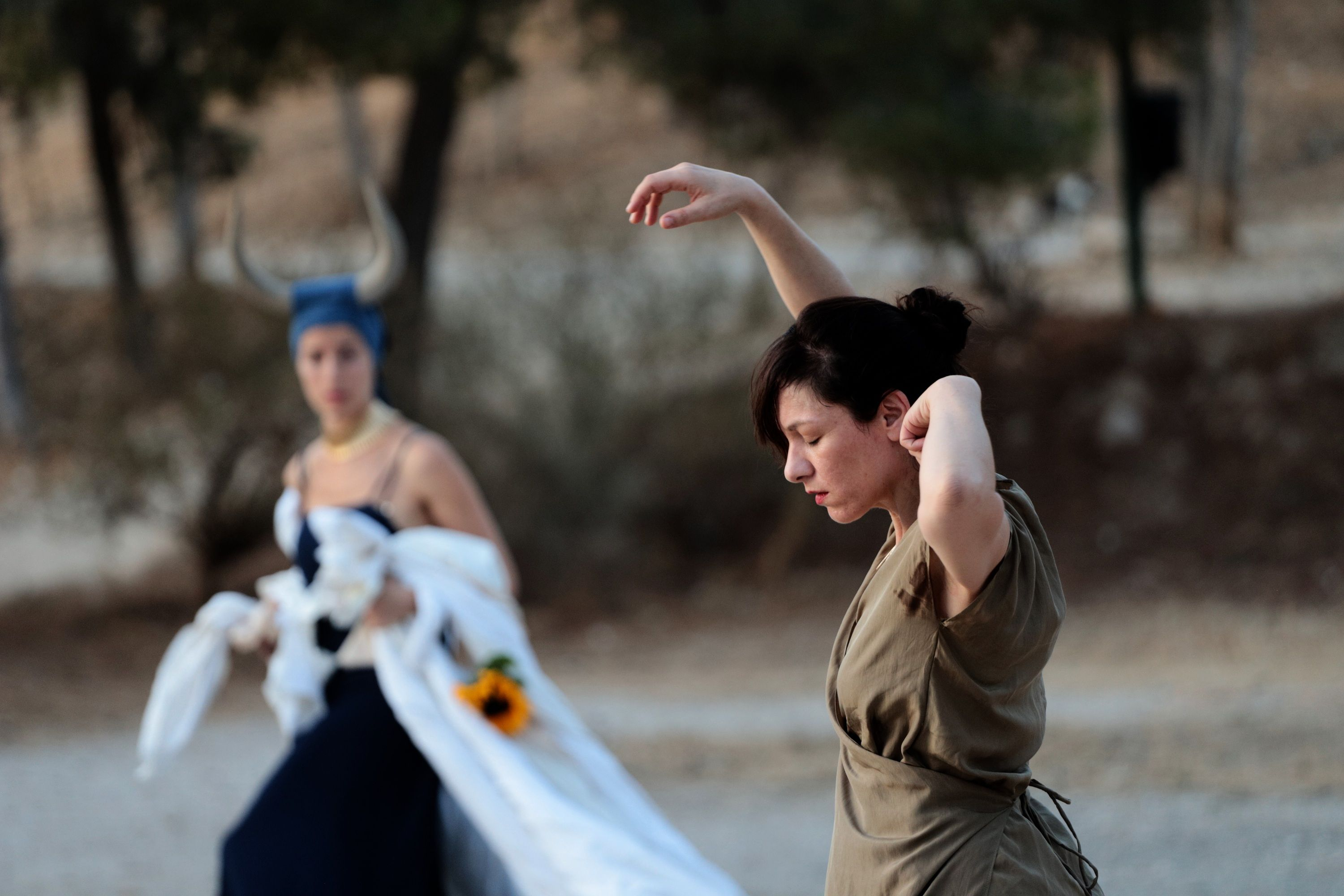 Ιώ: στο βουνί των μεγάλων θεών