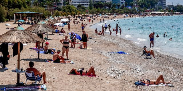 Καιρός: Επανέρχονται τα 40άρια – Θυελλώδεις άνεμοι μέχρι 8 μποφόρ