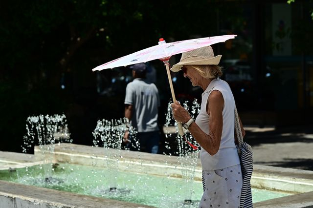Επελαύνει ο καύσωνας – Στους 43 βαθμούς θα σκαρφαλώσει ο υδράργυρος
