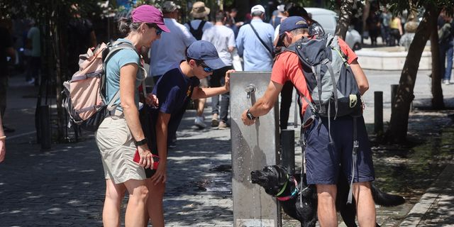 Καύσωνας: Νέο έκτακτο δελτίο από την ΕΜΥ – Ποιες θα είναι οι πιο ζεστές ημέρες