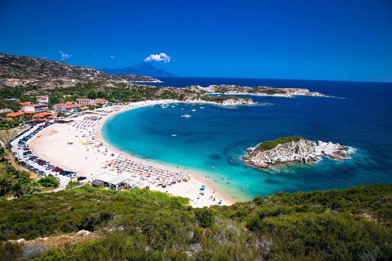 Η παραλία Καλαμίτσι στη Σιθωνία Χαλκιδικής