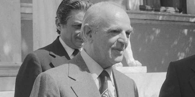 Νίκος Μαρκάτος: Ο Νέος Δεκάλογος της Μεταπολίτευσης