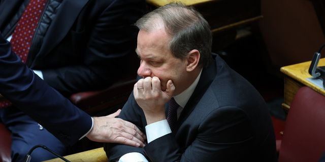 Αποχώρησε η αντιπολίτευση από την προανακριτική για τα Τέμπη