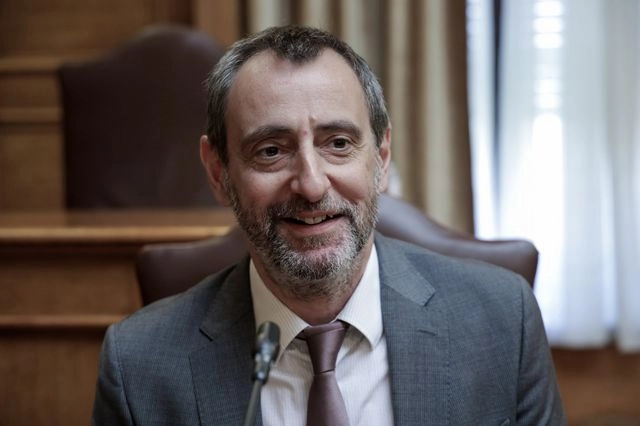 Χάρης Καρώνης